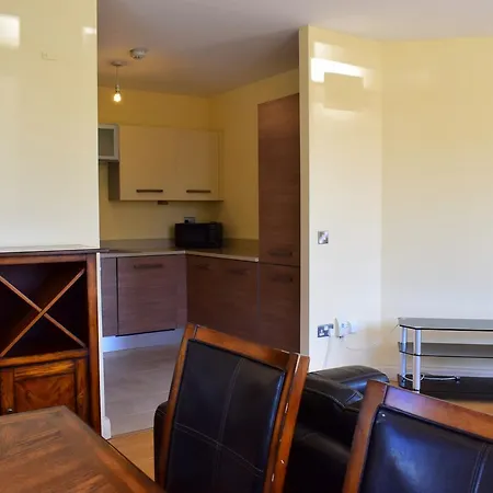 Spacious 3 Bedroom Апартаменты *